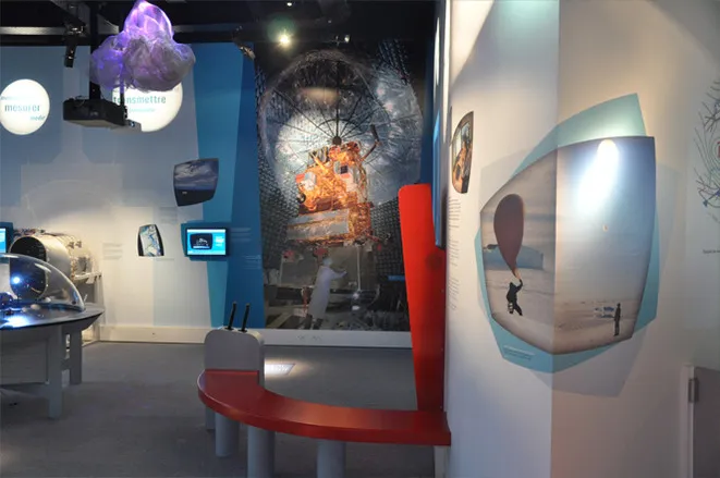 Exposition interactive sur la météo et l’observation spatiale.