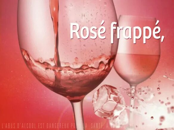 Réalisation film promotionnel Sud de France - rosé frappé verre vin rosé glaçons par cubedesigners
